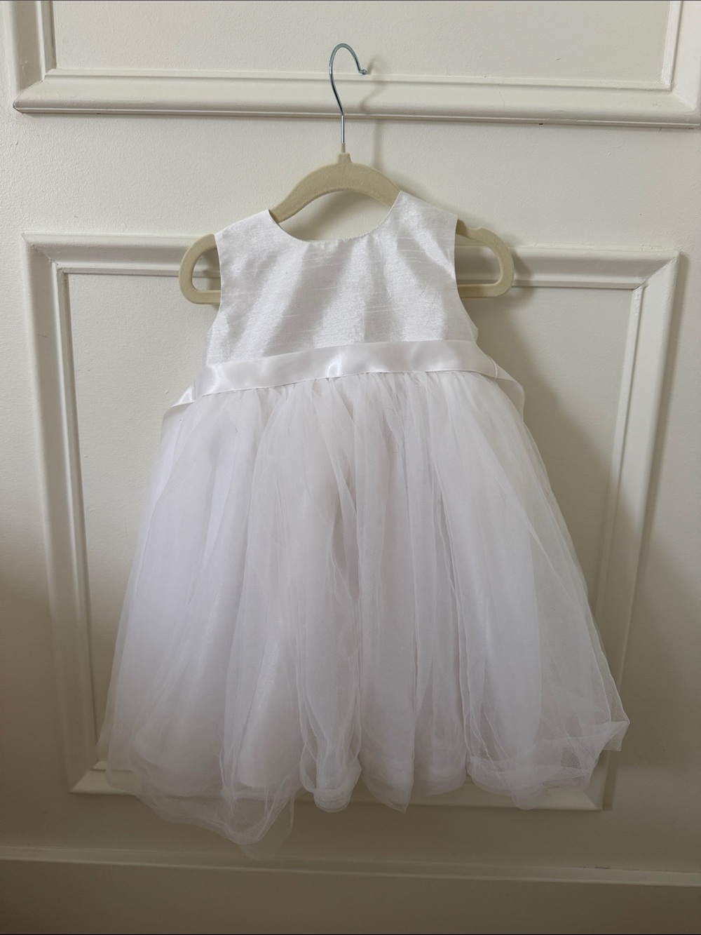 David’s Bridal- White Tulle Flower Girl Dress 18 months
